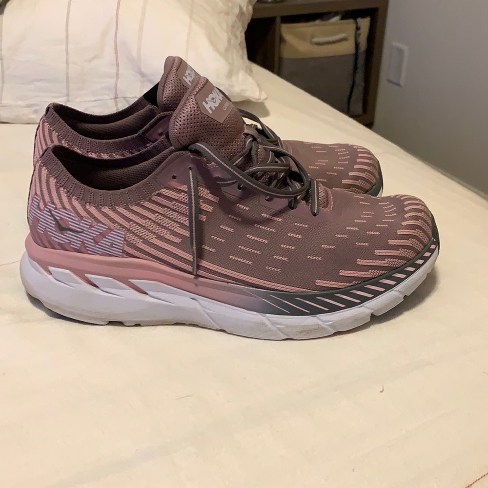 Hoka Clifton 5 Pink/ Grey. ***SOLD***